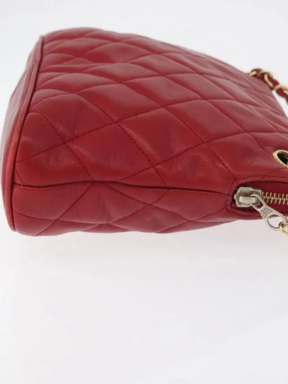 CHANEL Matelasse Chain Shoulder Bag Lamb Skin Red Gold CC Auth 176873